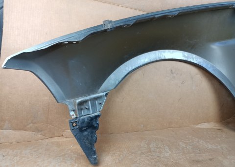 Błotnik przedni R + ślizg, mocowanie zderzaka Ford Mustang 2010-2014