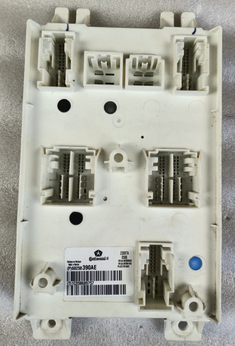Moduł BCM Jeep Grand Cherokee 68258390AE