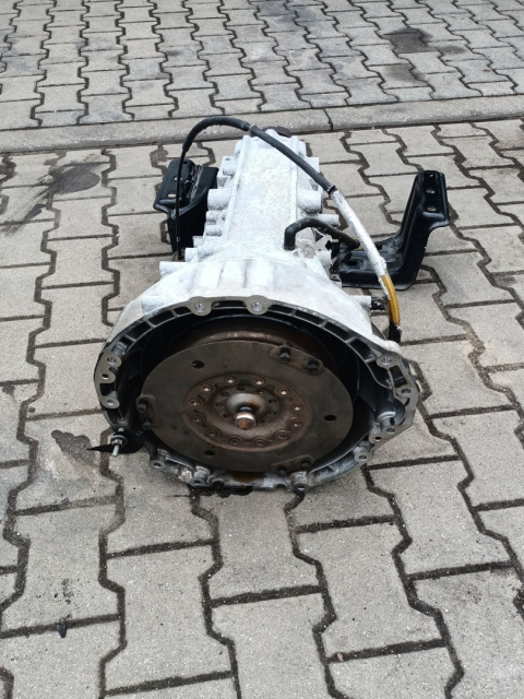 Skrzynia biegów + sprzęgło + linka zmiany biegów + łapa,poducha Dodge Durango 2014 04800736AI