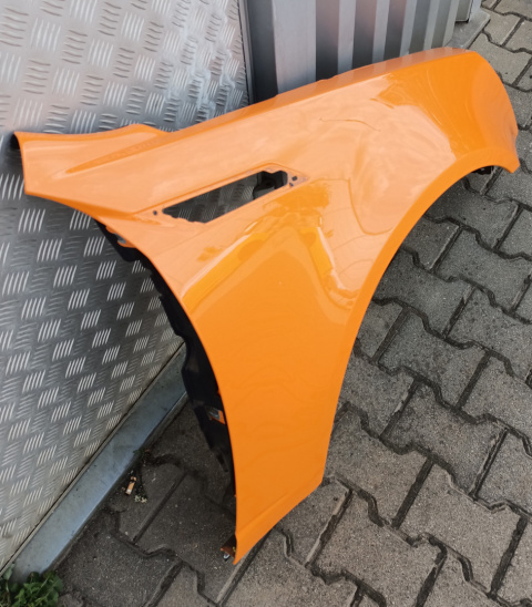 Błotnk R przedni Cadillac CTS 2012