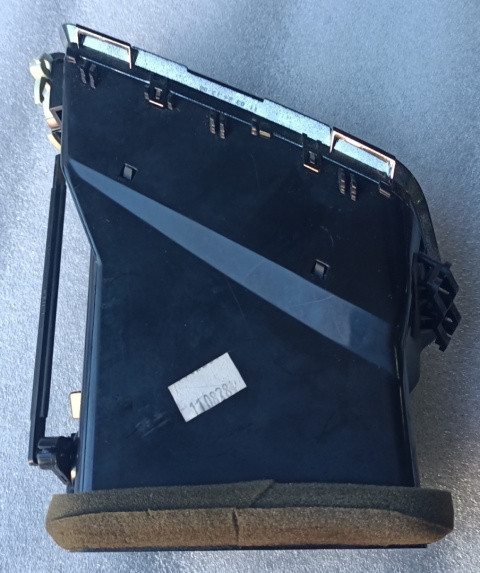 Kratka nawiewu L Cadillac CTS 2008-2014 605087