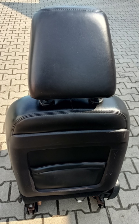 Fotel pasażera + airbag Chrysler 300 2011 -
