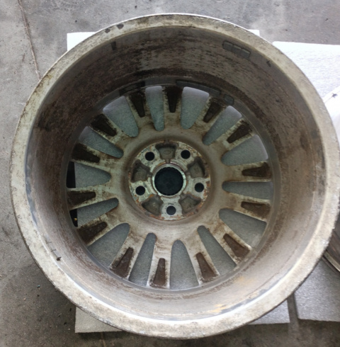 Felgi Cadillac CTS (2x 18x8,5Jx48, 1x 18x9Jx32)
