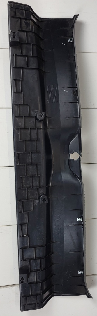 Panel bagażnika (uszkodzony) Chrysler 300 2011-2012 1KL85TRMA1