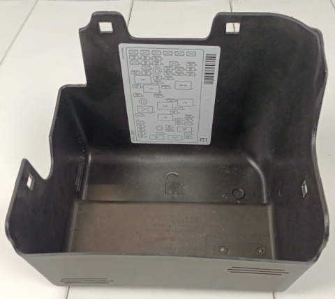 Obudowa skrzynki bezpieczników Chevrolet Trailblazer 2001-2010 25925588