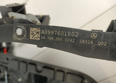 Panel drzwi tylnych prawych + głośnik + zamek + mocowanie klamki + silniczek szyby + instalacja Mercedes W177 2019 C71448-106