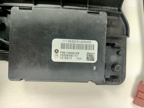 Antena moduł Keyless Chrysler 300 2013-2022 68139564AB