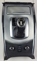 Panel konsola tunelu środkowego Infiniti G37 2008-2013 P13772A74800