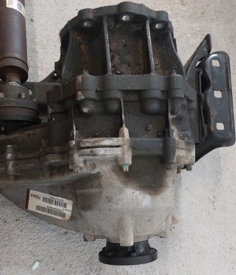 Reduktor skrzynia rozdzielacza wał Dodge Durango 2014-2015 52123725AA