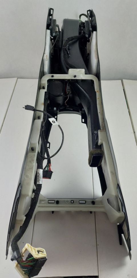 Tunel środkowy + podłokietnik+ instalacja Jeep Cherokee 2014 1UJ55TRMAA
