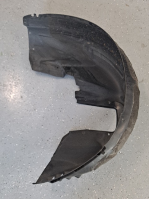 Nadkole tylne lewe Chrysler 300 2011-2013 68084291AE