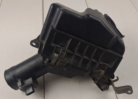 Obudowa filtra powietrza uszkodzona Infiniti GX37 2010-2016 16528-JK20A