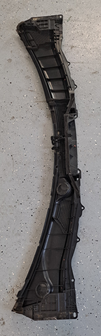 Podszybie przednie lewe prawe Infiniti GX37 2010-2016 66863JK61A 66862JK61A