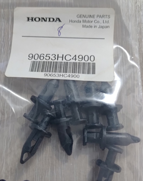 Spinka kołek zestaw 8 sztuk HONDA TRX 90653HC4900