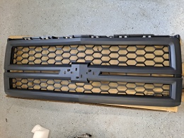 Grill atrapa chłodnicy Chevrolet Silverado 2014-2015 PS23060021 CLG150NAQ