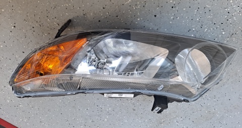 Reflektor przedni lewy Honda Civic 2006-2008 HD470-A001L