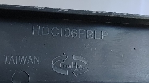 Przedni uchwyt tablicy rejestracyjnej teksturowany czarny Honda Civic sedan 2006-2008 HDCI06FBLP REPH017303