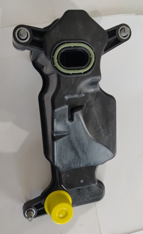 Nowy separator oleju odma Mercedes CLA 250 GLA 250 C300 Sprinter 2500 1500 2014-2023 A270 010 97 03