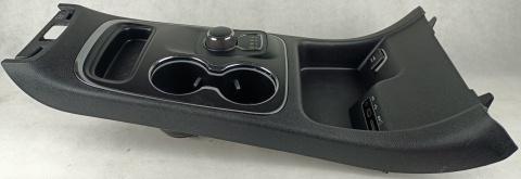 Panel środkowy z manetką biegów + panel USB AUX SD Dodge Durango 2014-2019
