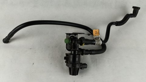 Zawór odpowietrzający zbiornik paliwa + węże Ford Mustang 2005-2007 4R33-96683-AC
