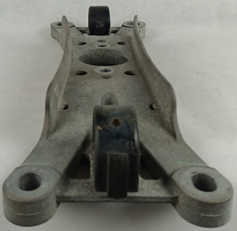 Łapa skrzyni biegów Ford Mustang 2005-2009 4R33-6068-AG